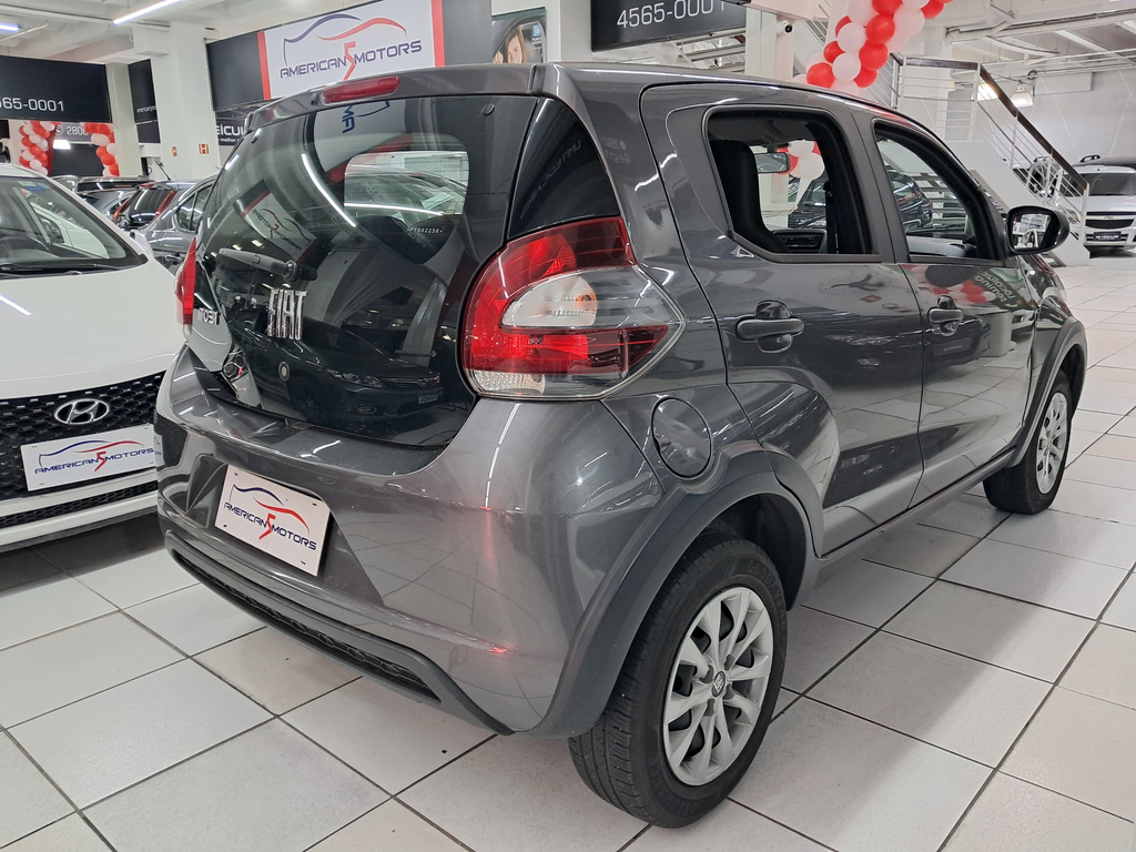 Fiat Mobi Cinza