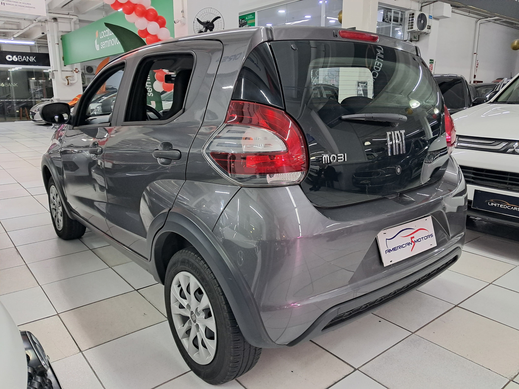 Fiat Mobi Cinza