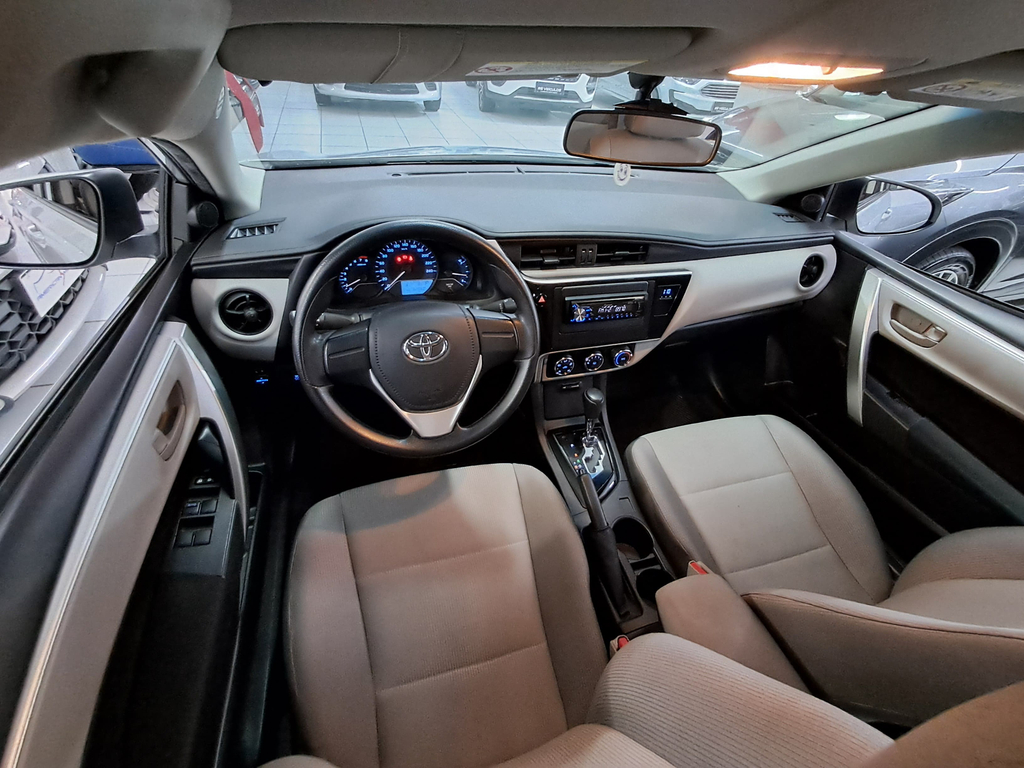 Toyota Corolla Prata