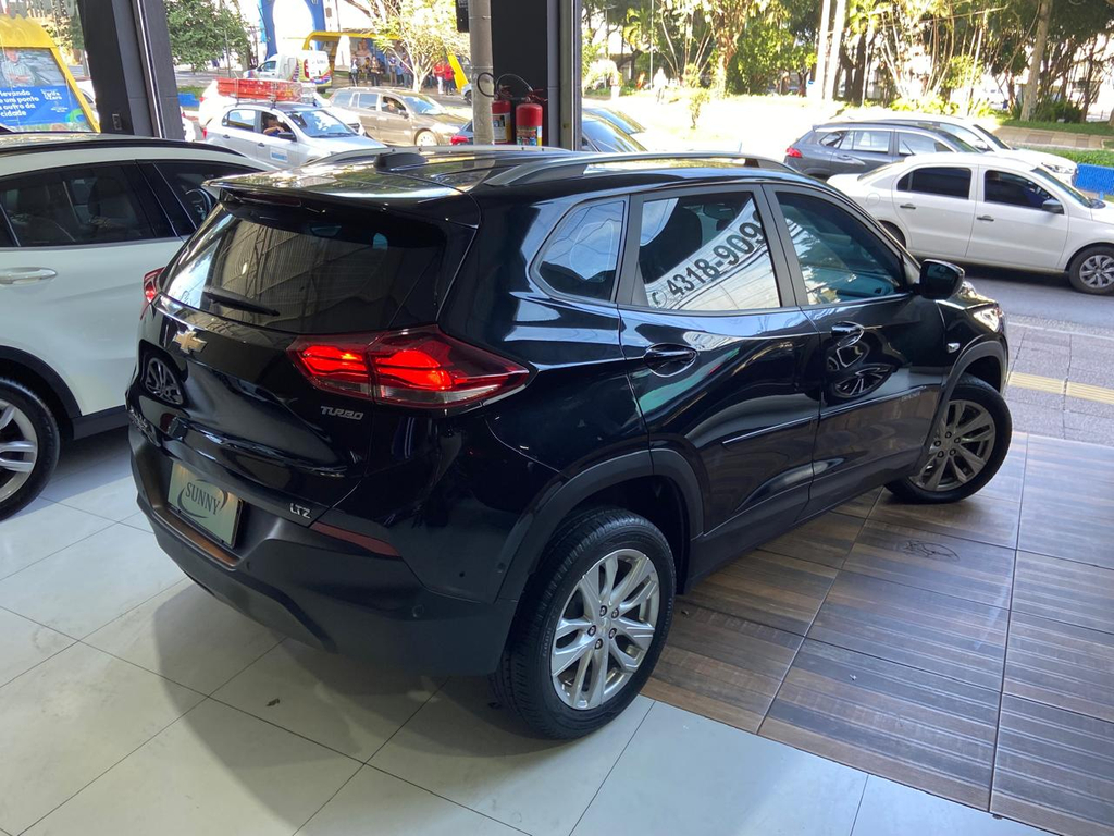 Chevrolet Tracker Preto