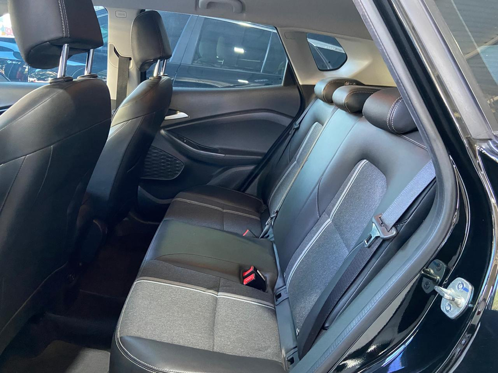 Chevrolet Tracker Preto