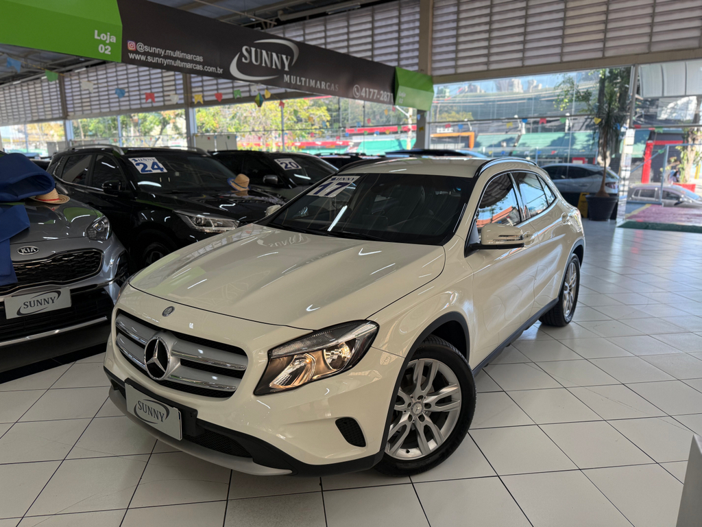Mercedes Benz GLA-200 Branco