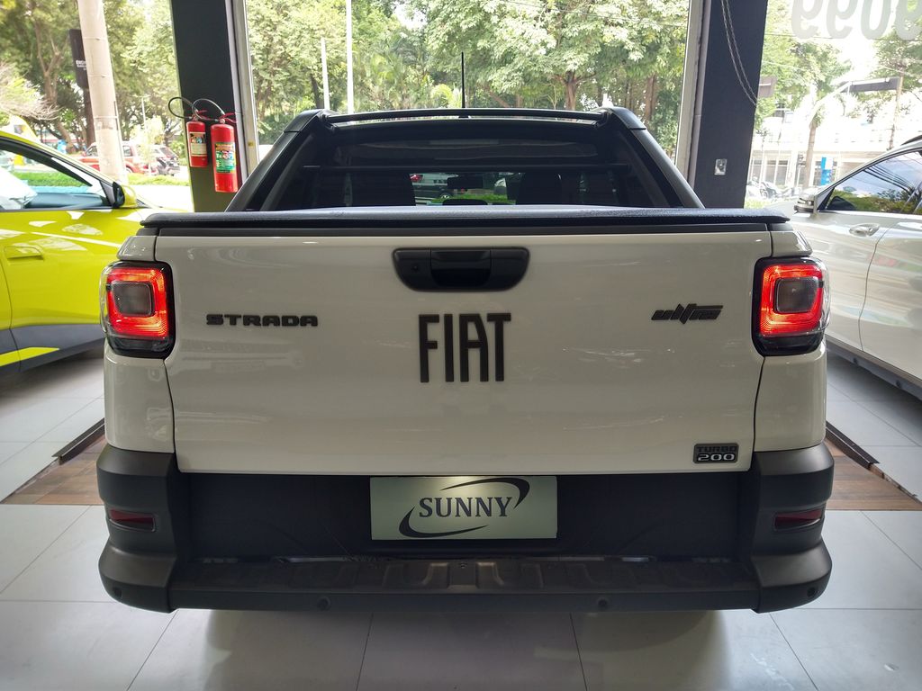 Fiat Strada Branco