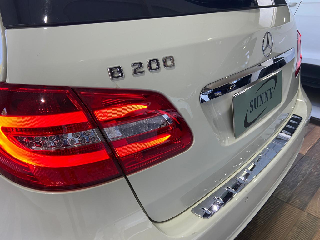 Mercedes Benz B 200 Branco