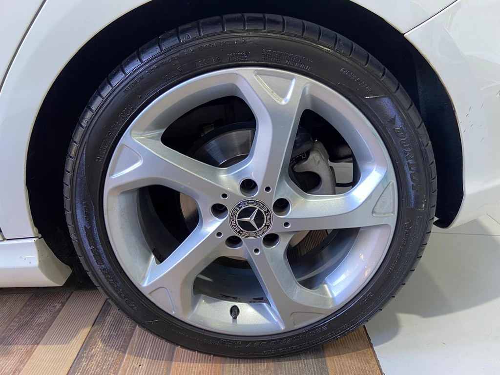Mercedes Benz B 200 Branco