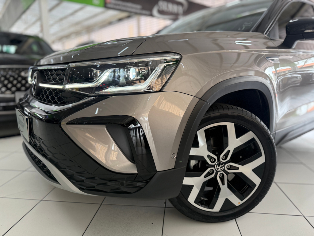 Volkswagen TAOS Bege