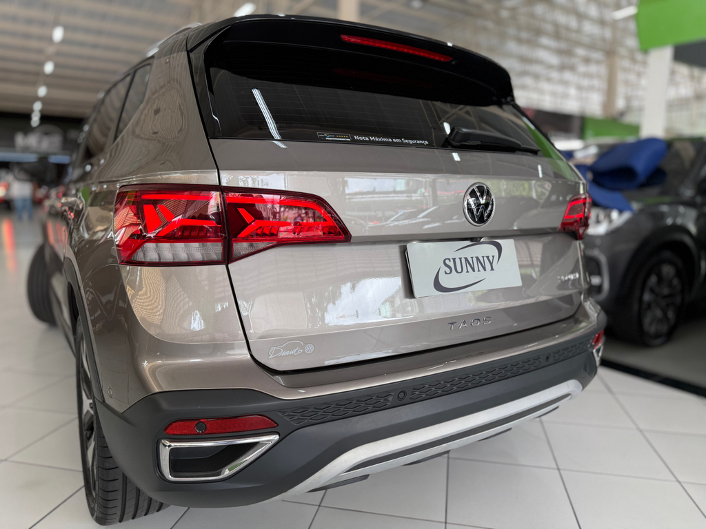 Volkswagen TAOS Bege