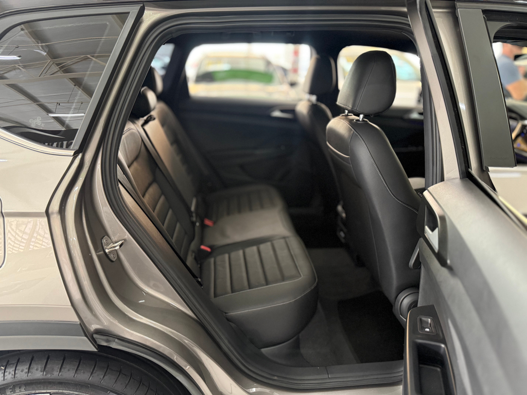 Volkswagen TAOS Bege