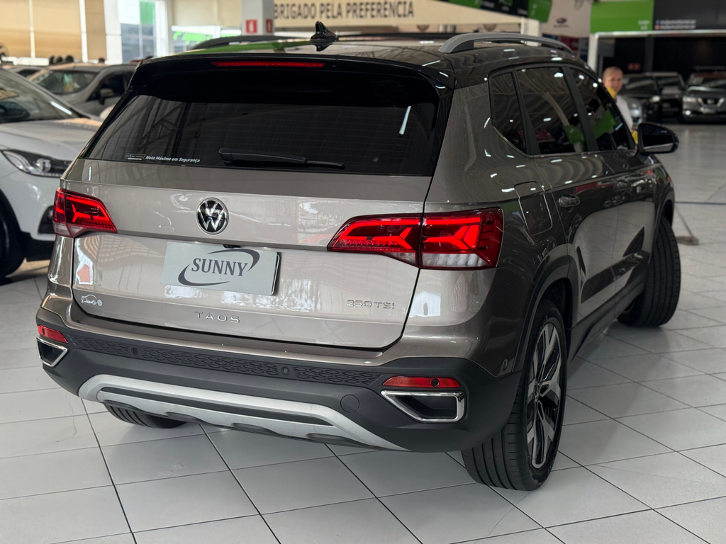 Volkswagen TAOS Bege