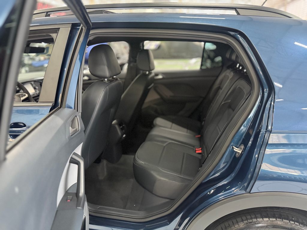 Volkswagen T-Cross Azul
