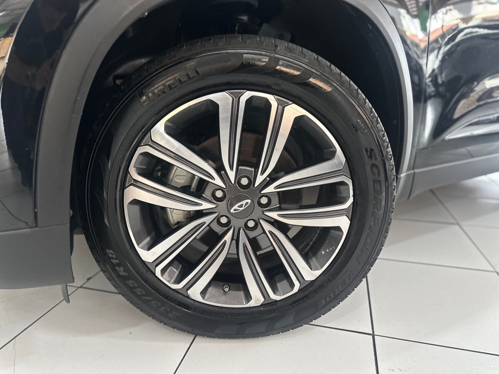 Chery Tiggo 8 Preto