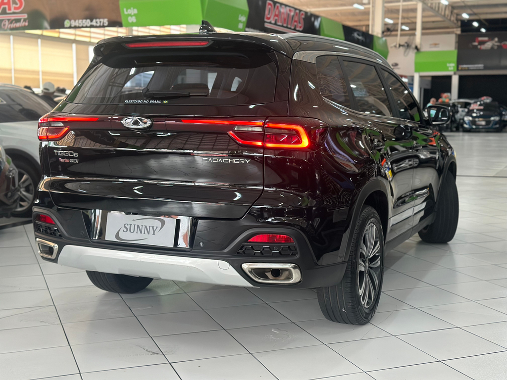 Chery Tiggo 8 Preto