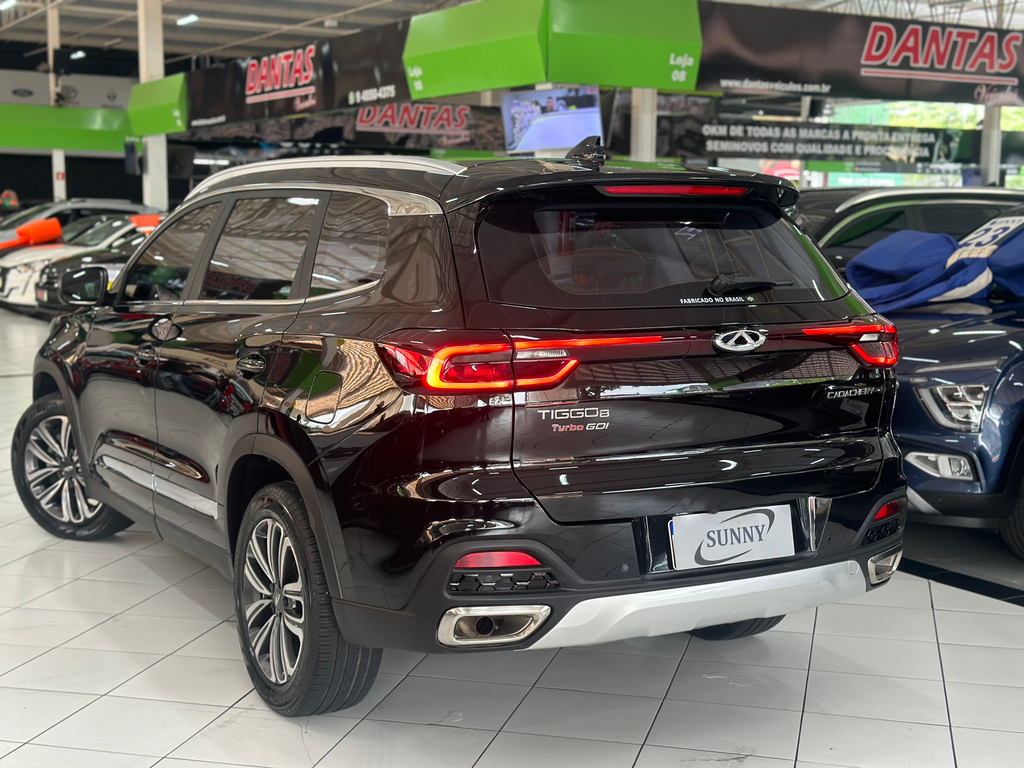 Chery Tiggo 8 Preto