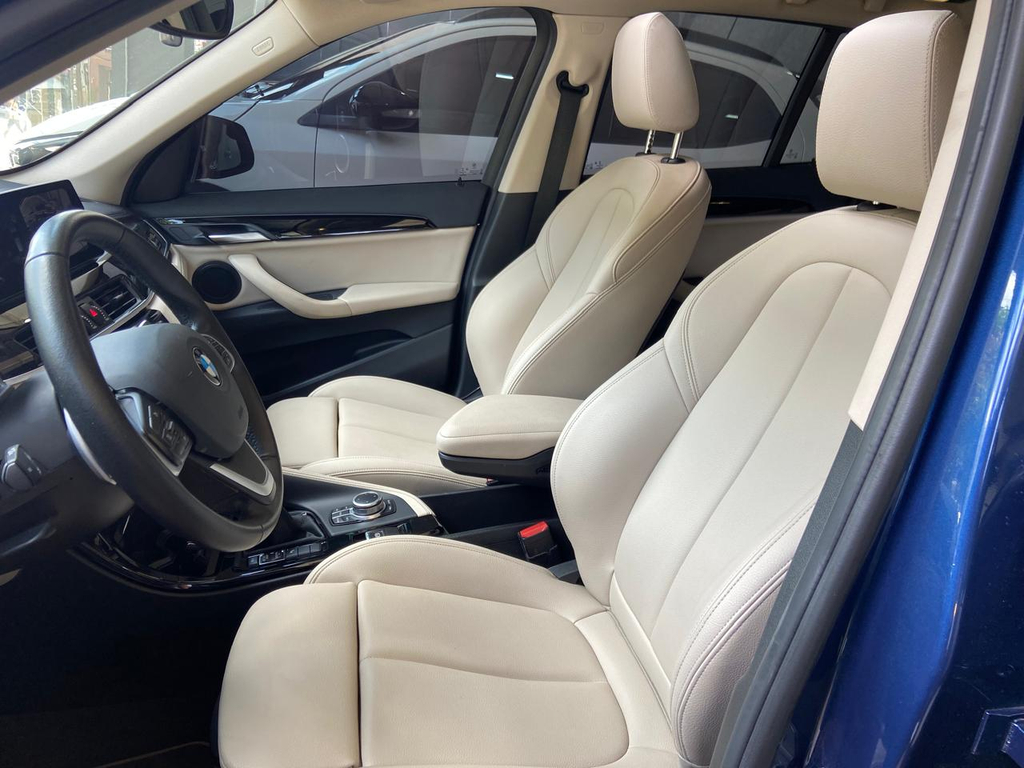 BMW X1 Azul