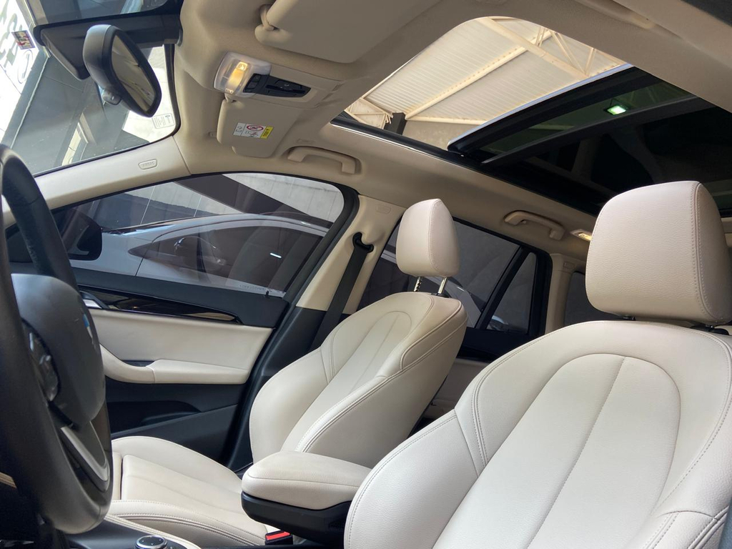 BMW X1 Azul