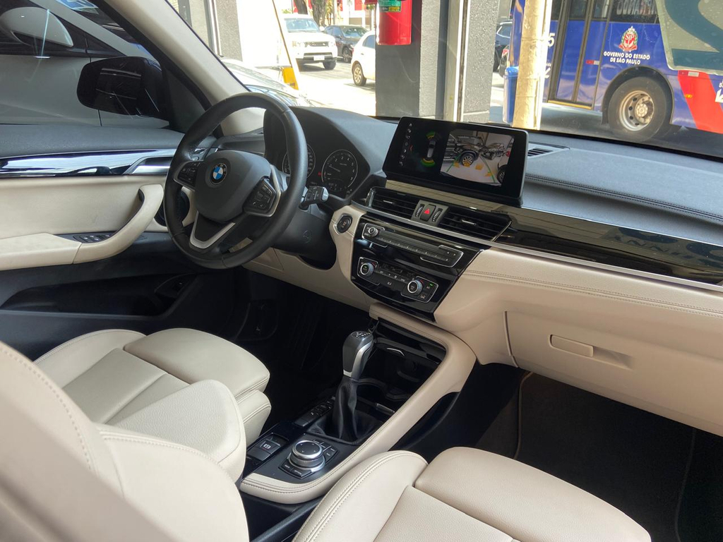 BMW X1 Azul