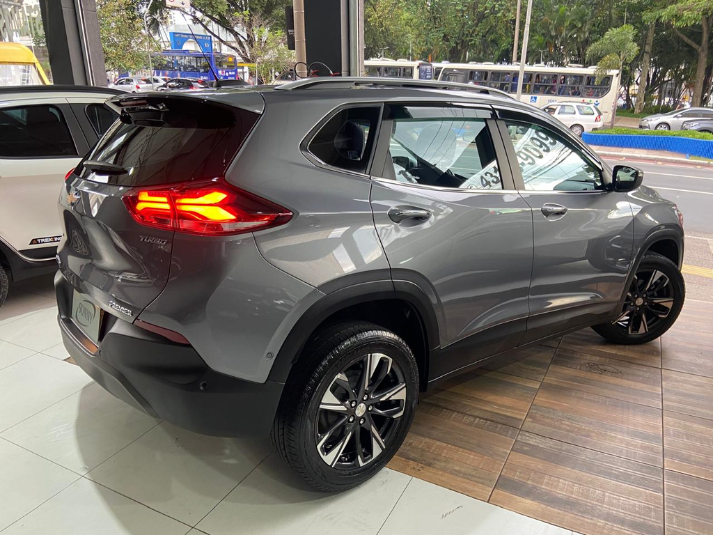 Chevrolet Tracker Cinza
