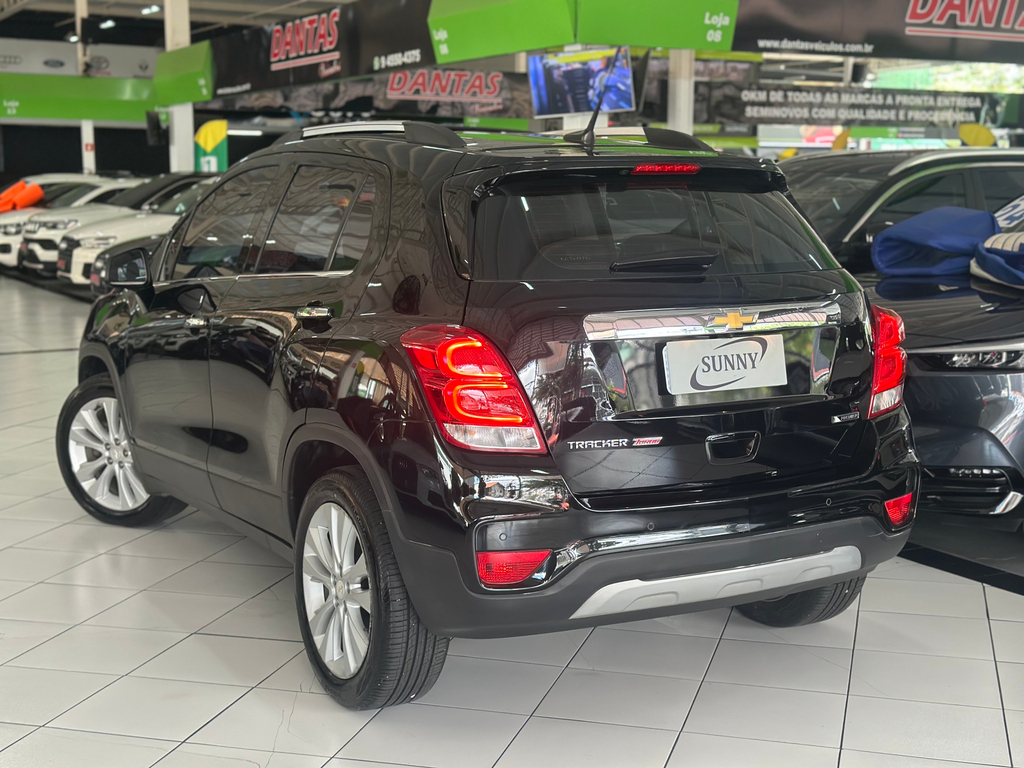 Chevrolet Tracker Preto