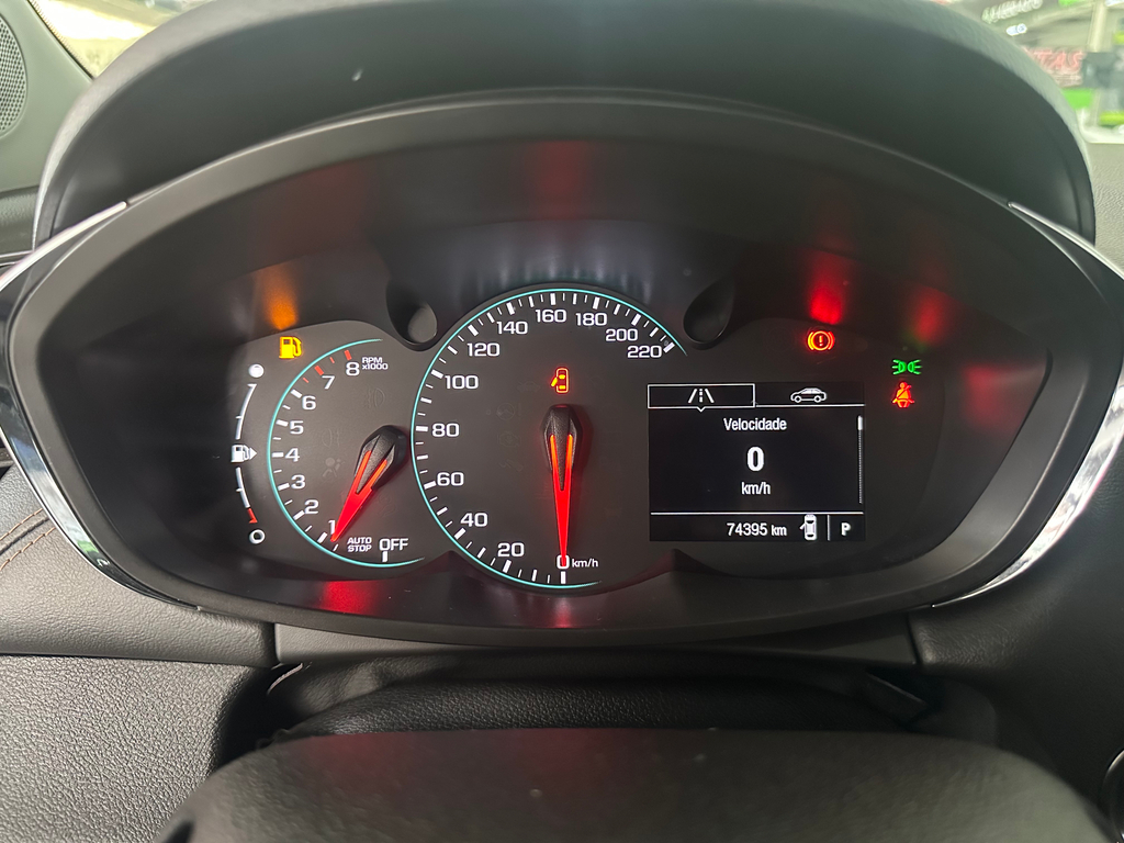 Chevrolet Tracker Preto