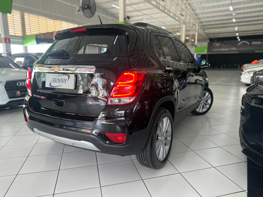 Chevrolet Tracker Preto