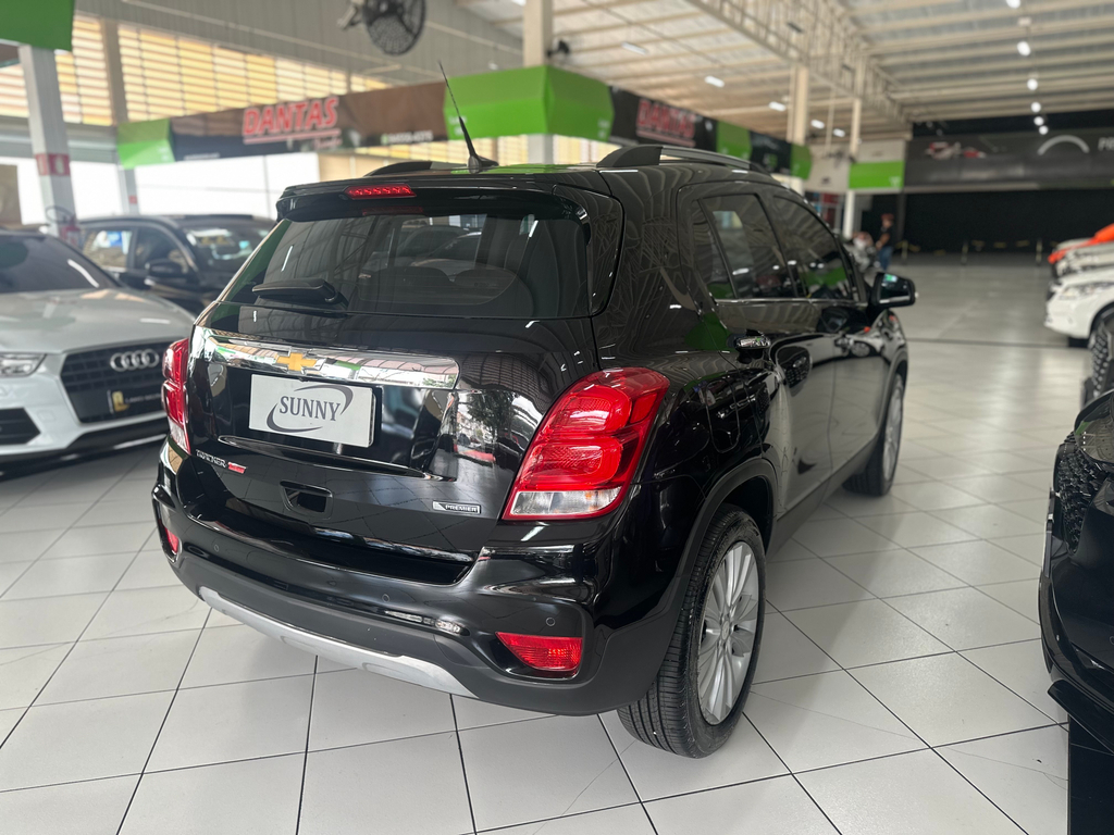 Chevrolet Tracker Preto
