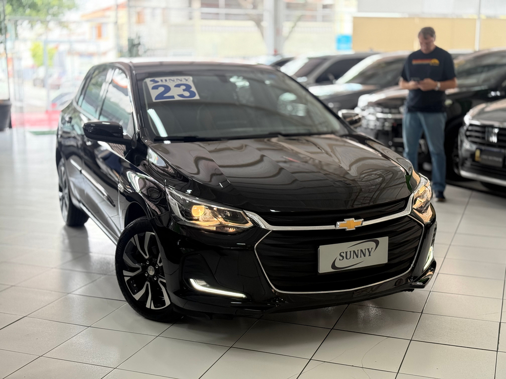 Chevrolet Onix Preto