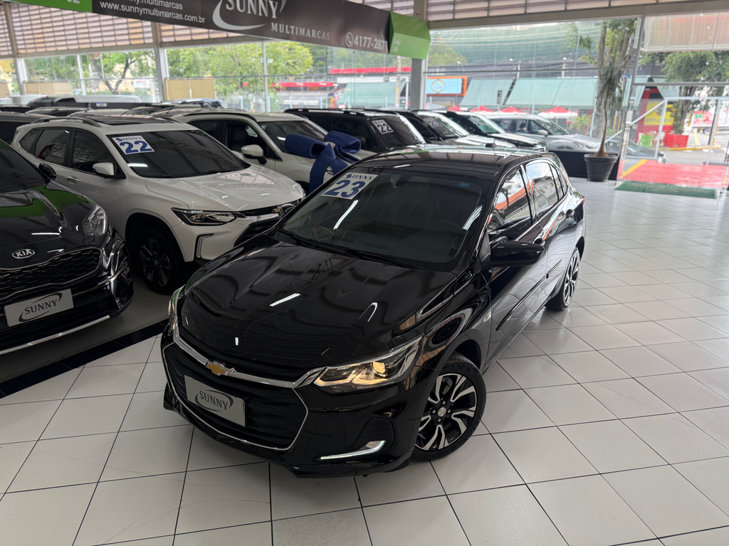 Chevrolet Onix Preto