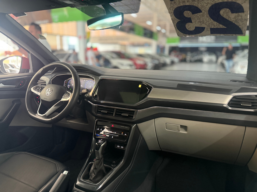 Volkswagen T-Cross Vermelho