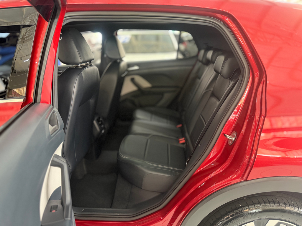 Volkswagen T-Cross Vermelho