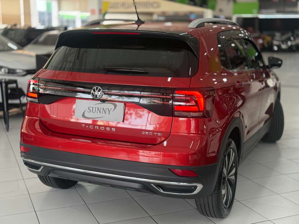 Volkswagen T-Cross Vermelho