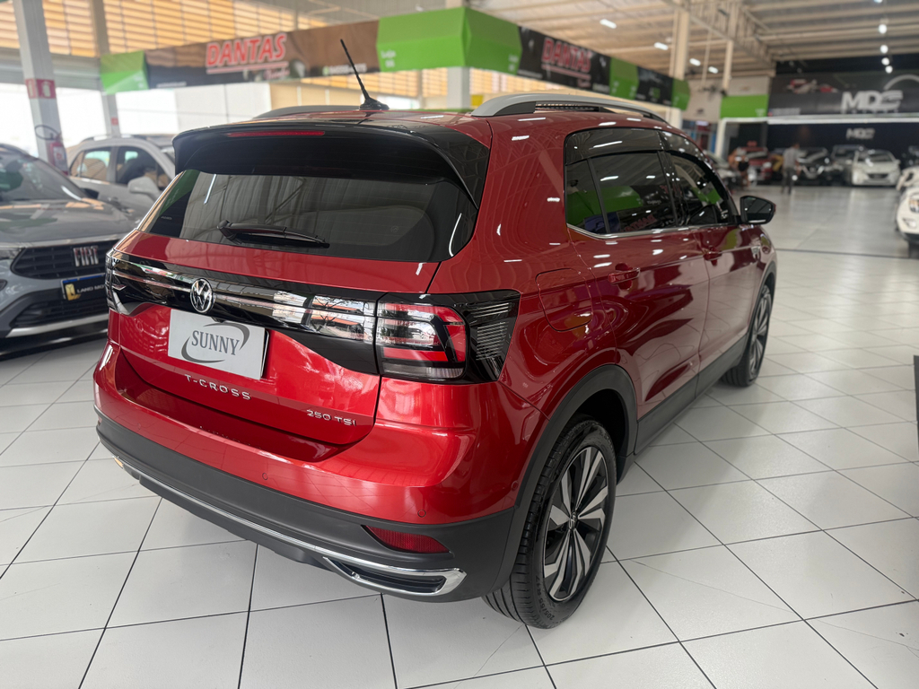 Volkswagen T-Cross Vermelho