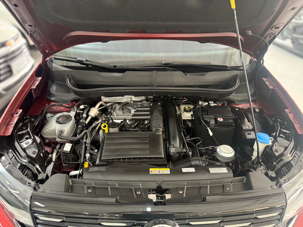 Volkswagen T-Cross Vermelho