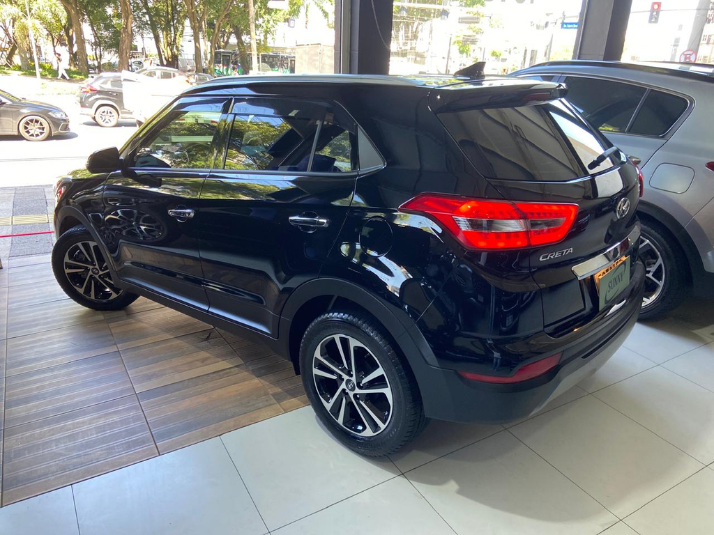 Hyundai Creta Preto