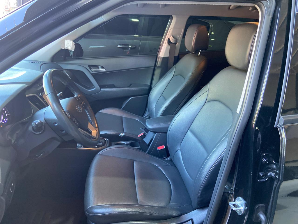 Hyundai Creta Preto