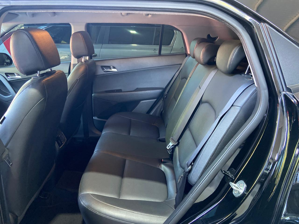 Hyundai Creta Preto