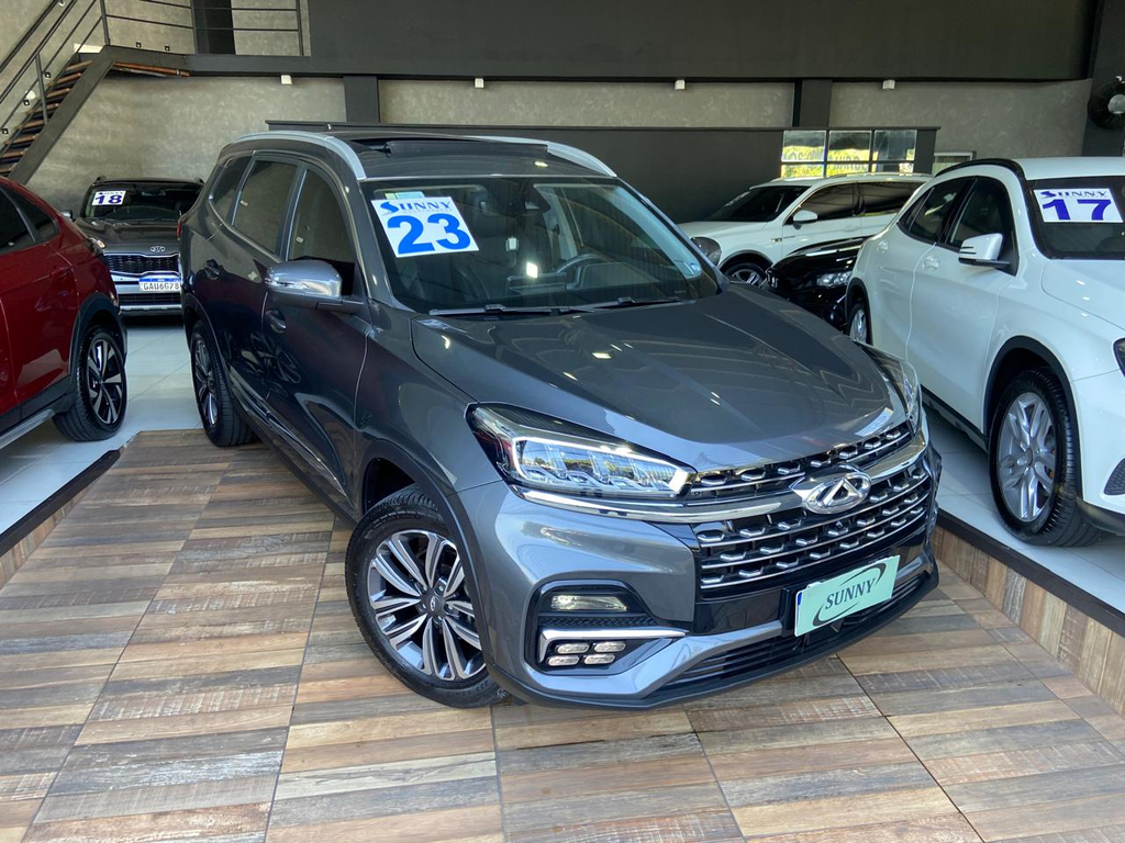 Chery Tiggo 8 Cinza