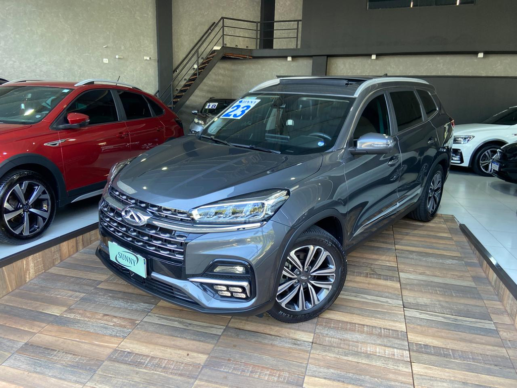 Chery Tiggo 8 Cinza