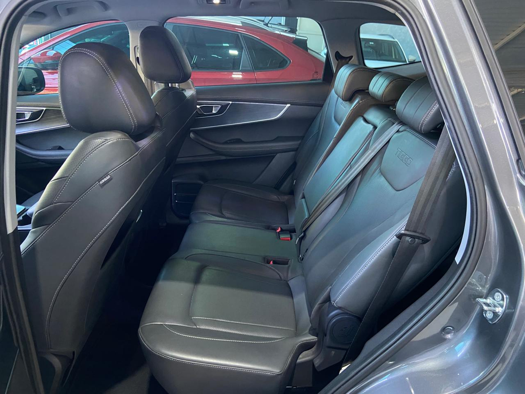Chery Tiggo 8 Cinza