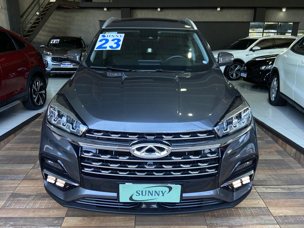 Chery Tiggo 8 Cinza