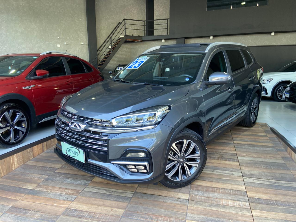 Chery Tiggo 8 Cinza