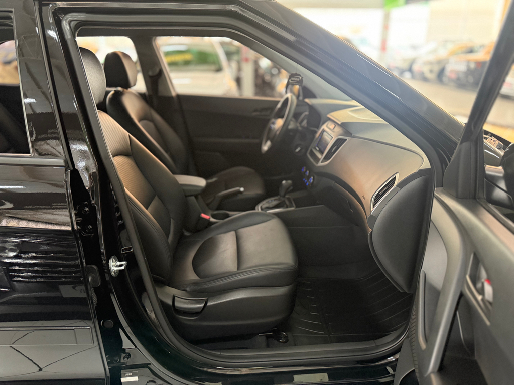 Hyundai Creta Preto