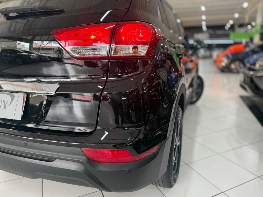 Hyundai Creta Preto