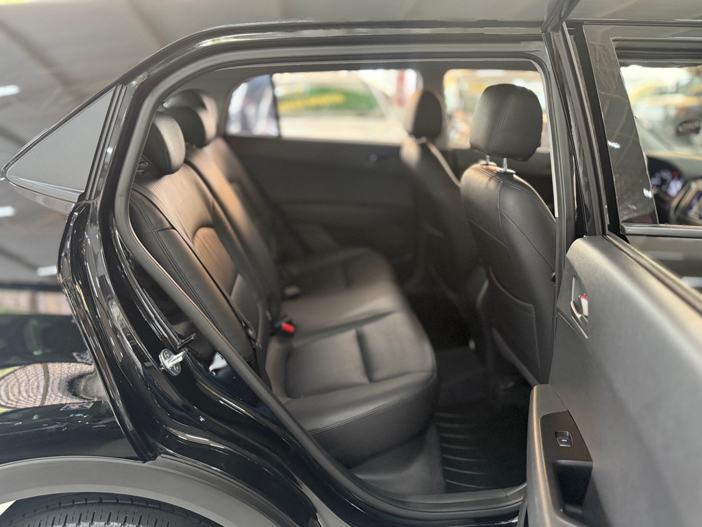 Hyundai Creta Preto