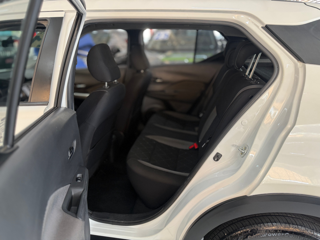 Nissan Kicks Branco
