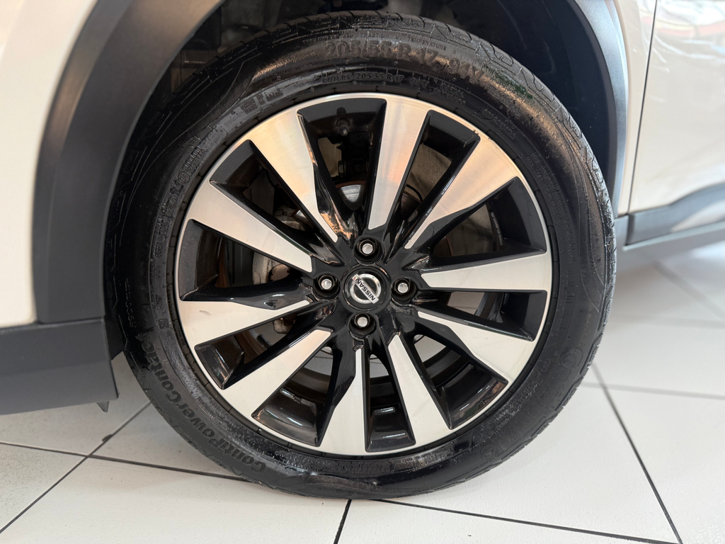 Nissan Kicks Branco