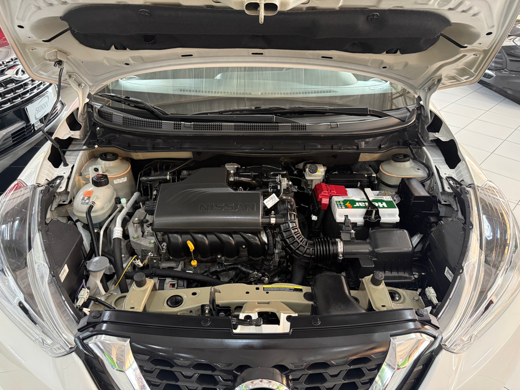 Nissan Kicks Branco