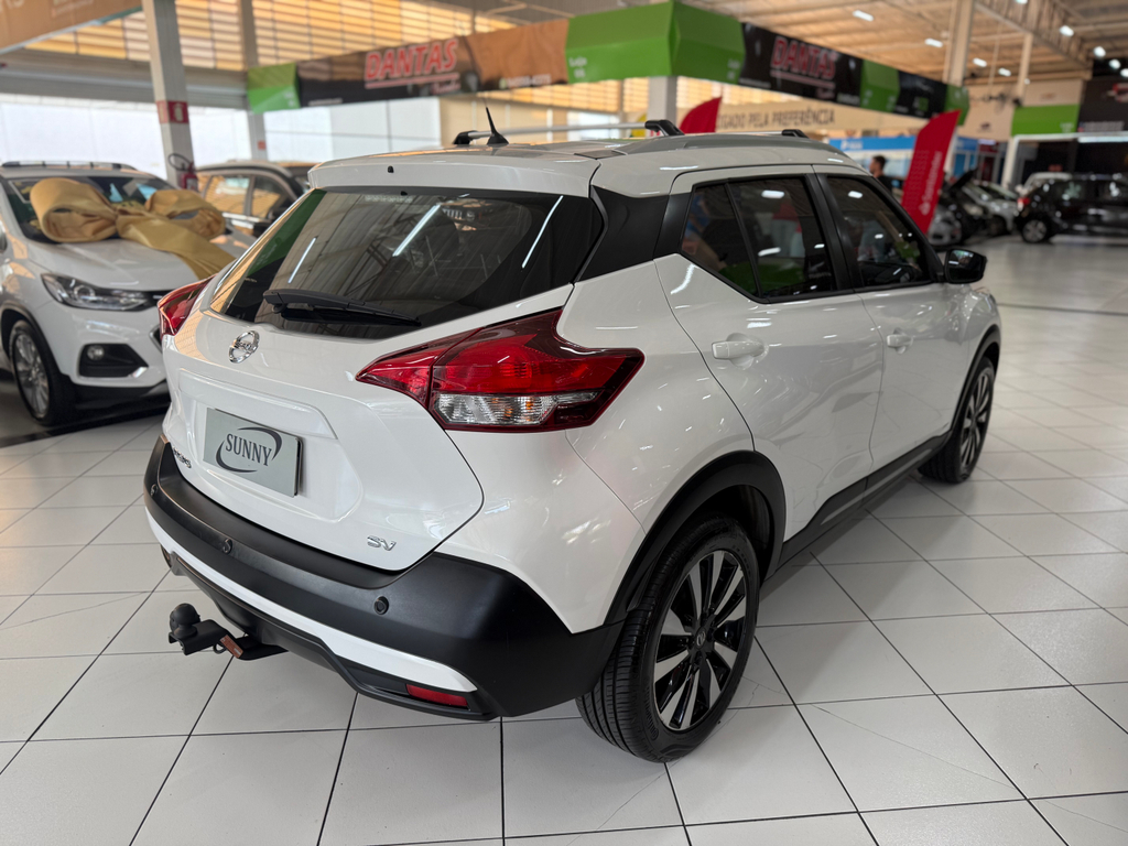 Nissan Kicks Branco