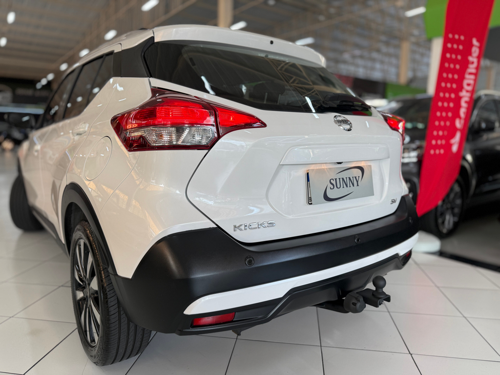 Nissan Kicks Branco