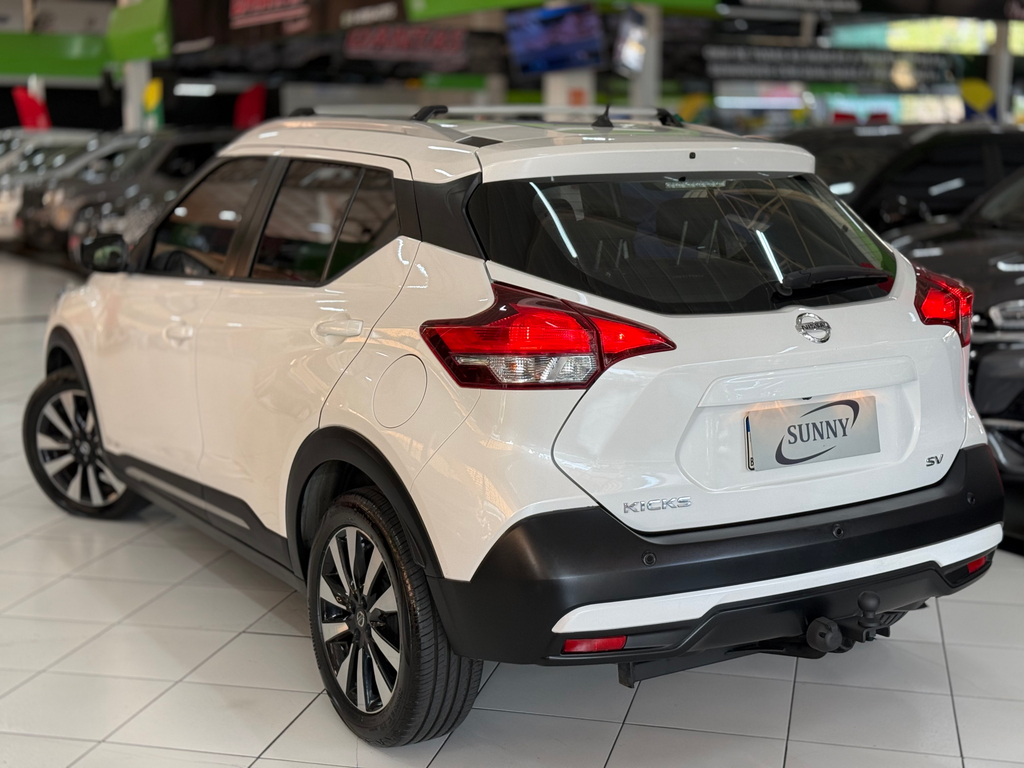 Nissan Kicks Branco