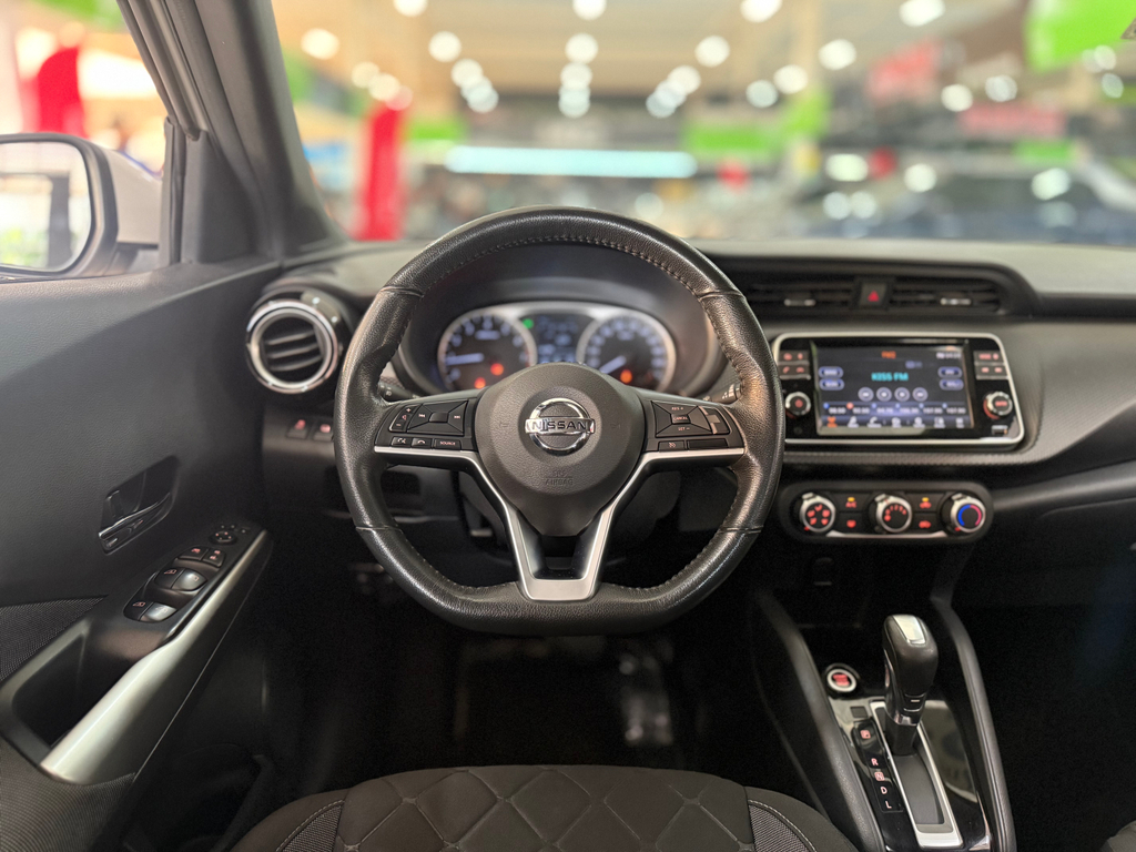 Nissan Kicks Branco